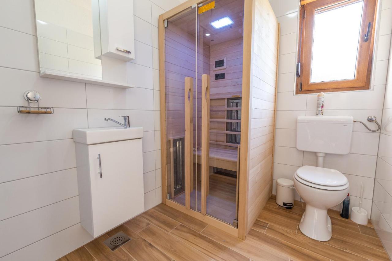 Kuca Trota - Sauna, Hot Tub Otočac Exterior foto