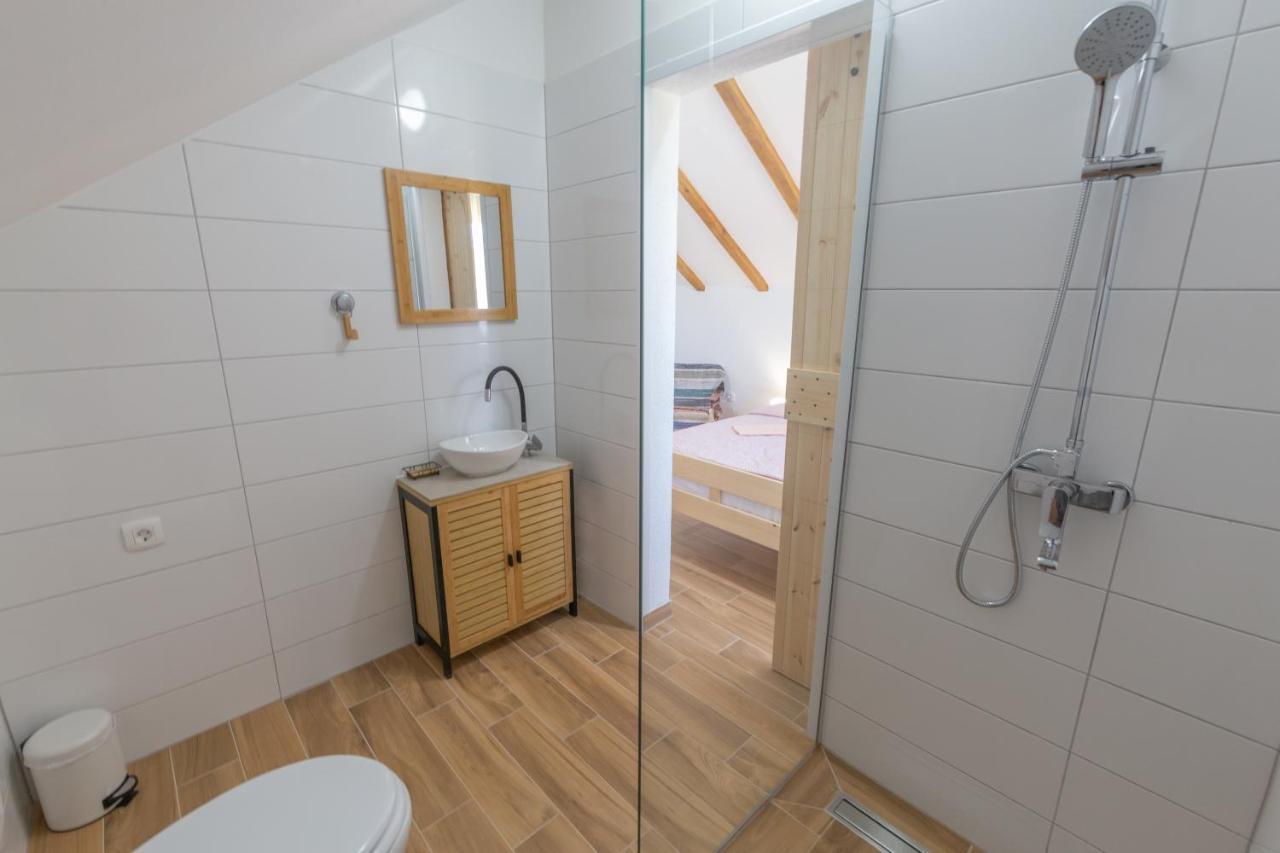 Kuca Trota - Sauna, Hot Tub Otočac Exterior foto